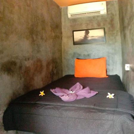 Keramas Surf Hostel Bagian luar foto