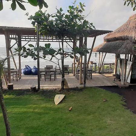 Keramas Surf Hostel Bagian luar foto