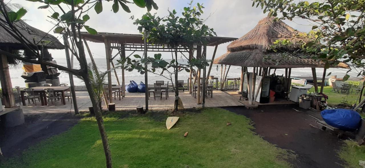 Keramas Surf Hostel Bagian luar foto